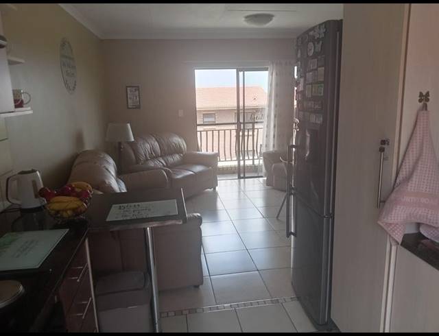 2 BEDROOM APARTMENT FOR SALE IN PRIMROSE HILL